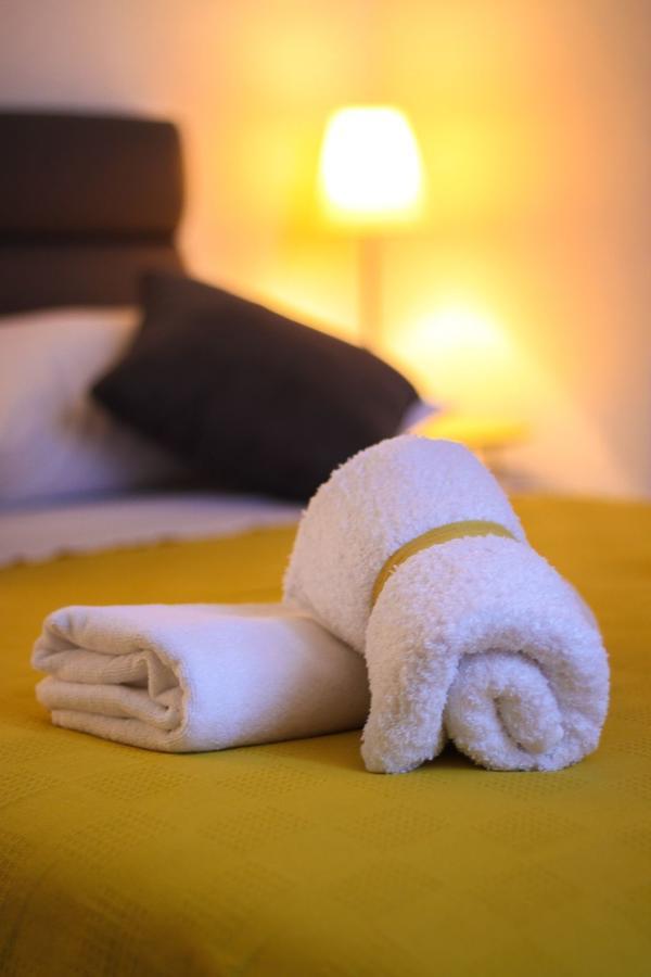 Apartments Kut วิส ภายนอก รูปภาพ