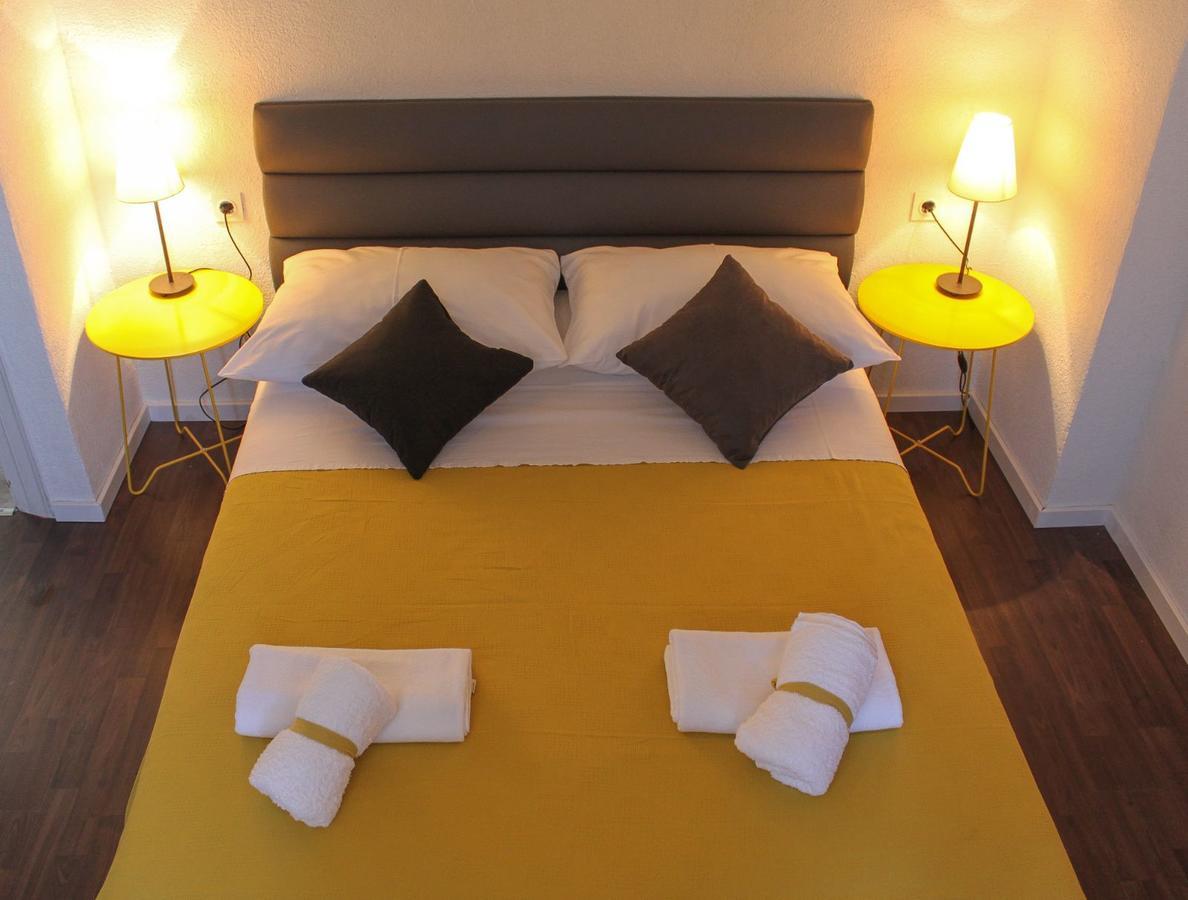 Apartments Kut วิส ภายนอก รูปภาพ